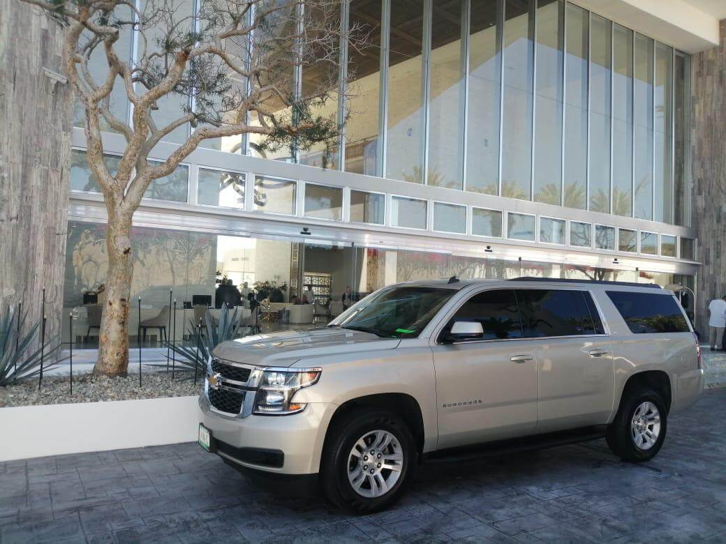 Silver Luxury Suburban at hotel lobby | Cabo Airport Transportation